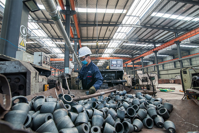 泊头网架配件-锥头加工车间